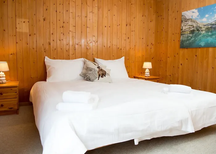 Large Chalet With Panoramic Views