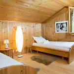 בקתה Large Chalet With Panoramic Views *